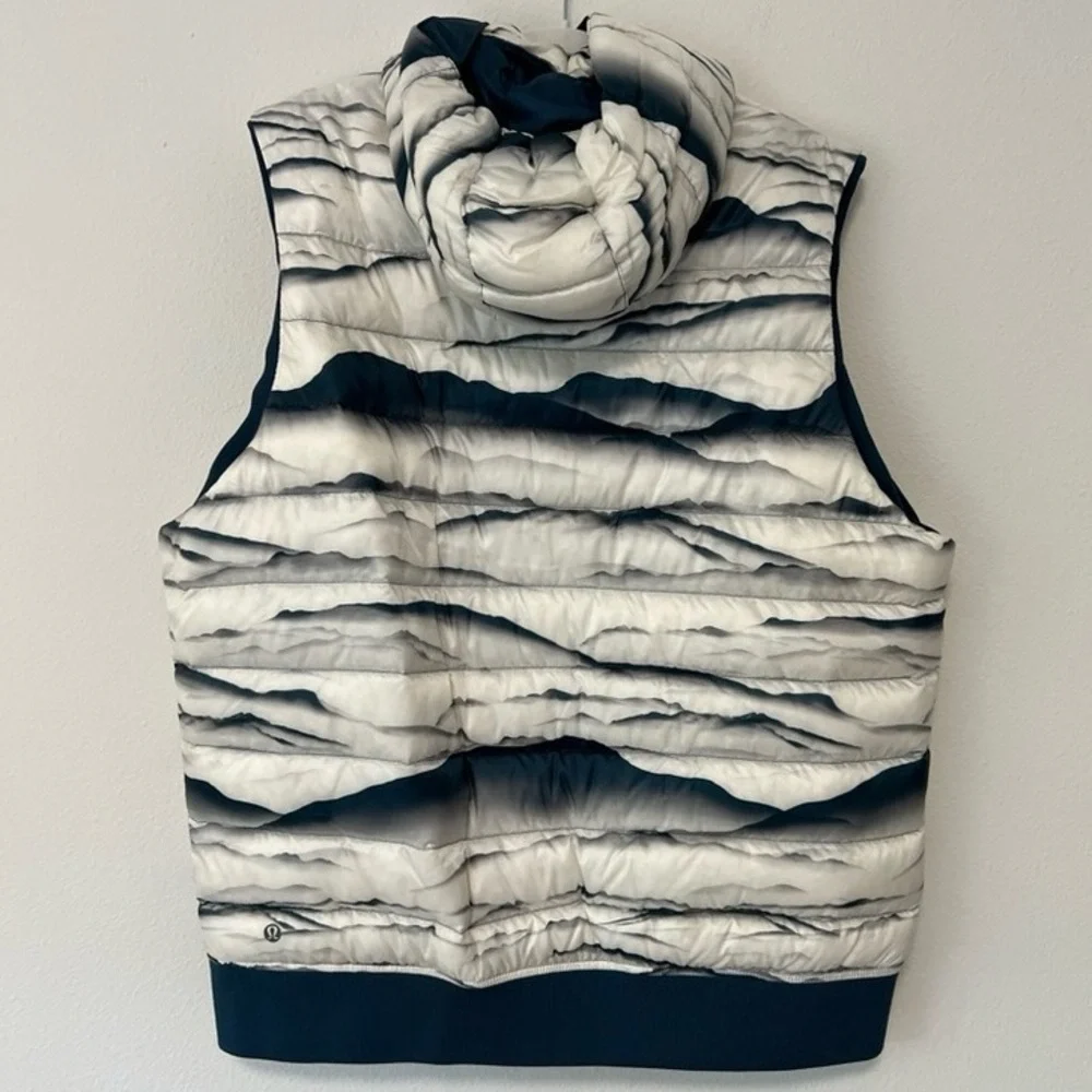 NEW Lululemon Get Up Get Down Vest Size Large - Picture 4 of 7
